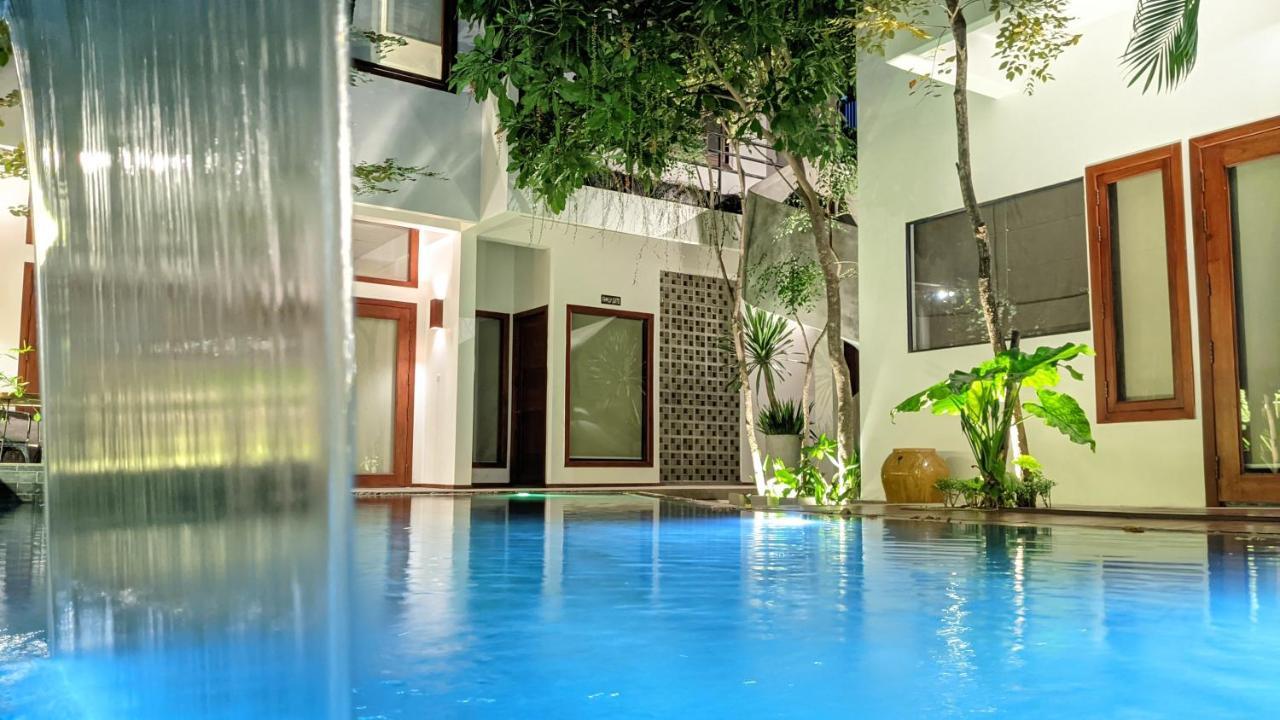Sarina Hotel & Villa Phnom Penh Extérieur photo